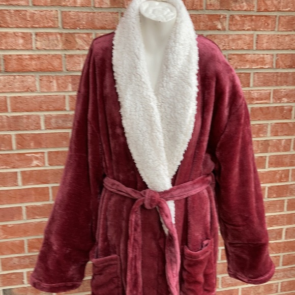 Isotoner Mauve Plum Fleece/Sherpa Trim Long Robe - Picture 9 of 13